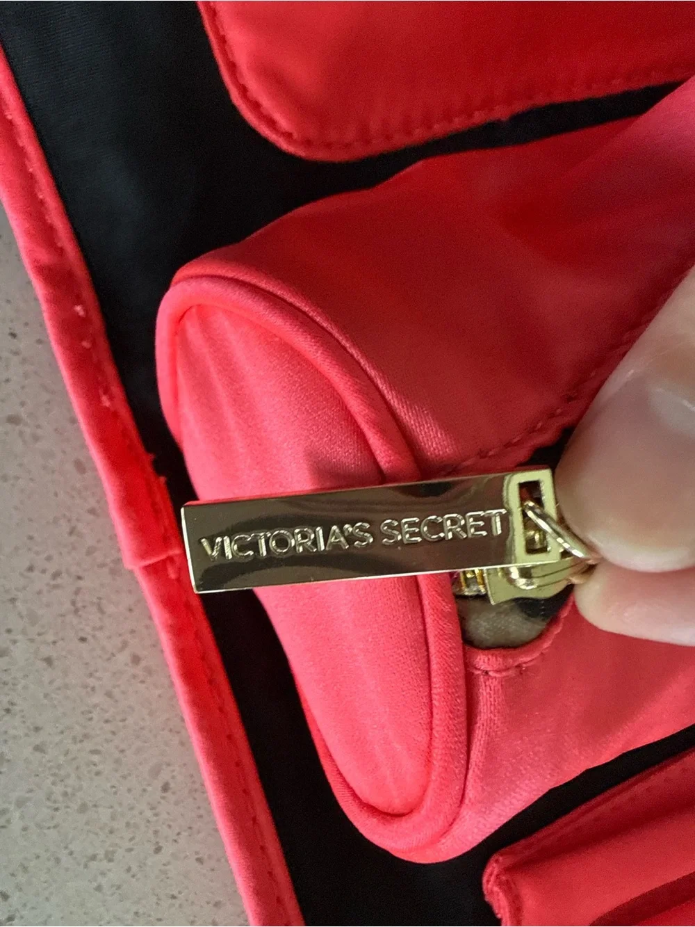 Victoria's Secret Black and Pink Makeup Brush Roll Up Bag